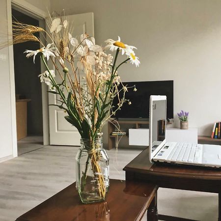 Azzurro Apartment - Ideal For Your Seaside Escape In Burgas Bagian luar foto