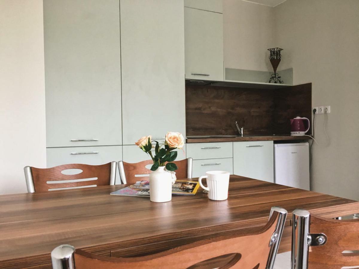 Azzurro Apartment - Ideal For Your Seaside Escape In Burgas Bagian luar foto