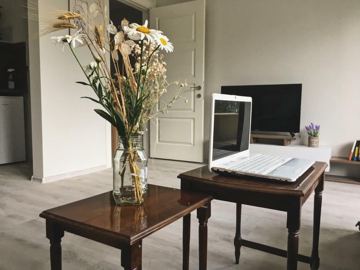 Azzurro Apartment - Ideal For Your Seaside Escape In Burgas Bagian luar foto
